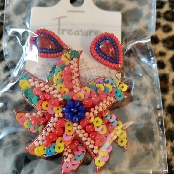 Starfish Multi Color Seed Bead Earrings - Picture 5 of 7